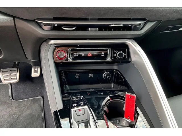 Nuevos AUDI SQ5 à Estados chez autogozo