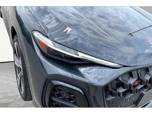 Nuevos AUDI SQ5 à Estados chez autogozo