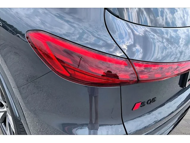 Nuevos AUDI SQ5 à Estados chez autogozo