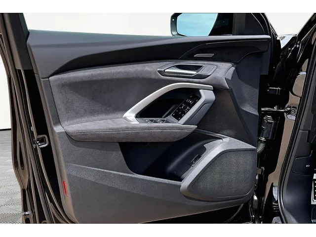 Nuevos AUDI SQ5 à Estados chez autogozo
