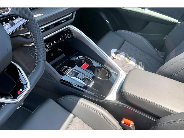 Nuevos AUDI SQ5 à Estados chez autogozo