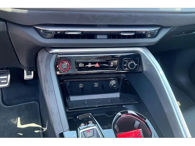 Nuevos AUDI SQ5 à Estados chez autogozo