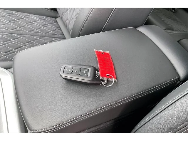Nuevos AUDI SQ5 à Estados chez autogozo