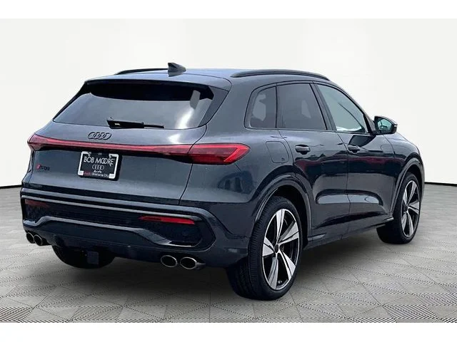 Nuevos AUDI SQ5 à Estados chez autogozo