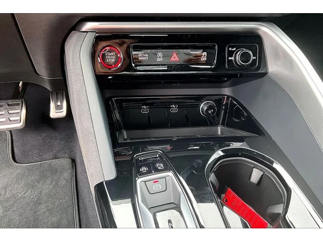 Nuevos AUDI SQ5 à Estados chez autogozo