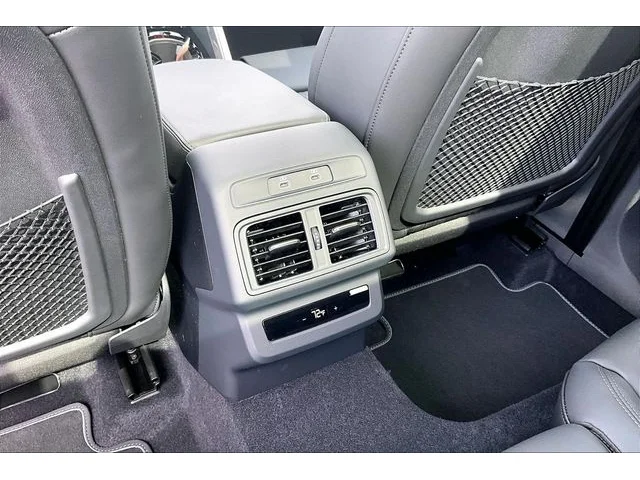 Nuevos AUDI SQ5 à Estados chez autogozo
