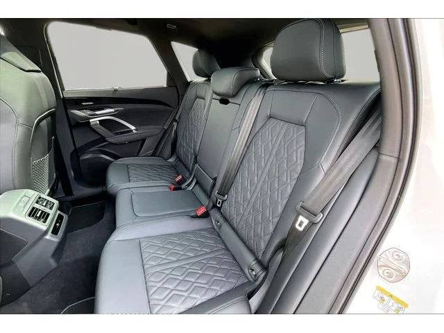 Nuevos AUDI SQ5 à Estados chez autogozo