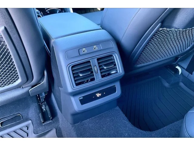 Nuevos AUDI SQ5 à Estados chez autogozo