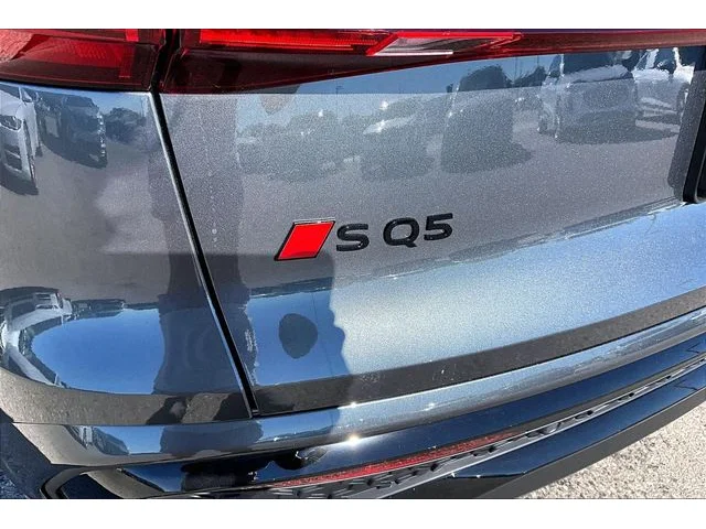 Nuevos AUDI SQ5 à Estados chez autogozo