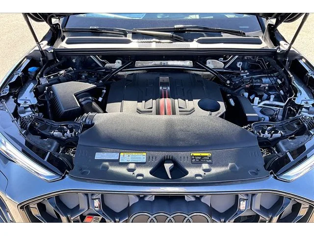Nuevos AUDI SQ5 à Estados chez autogozo