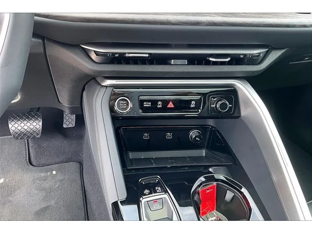 Nuevos AUDI Q5 à Estados chez autogozo