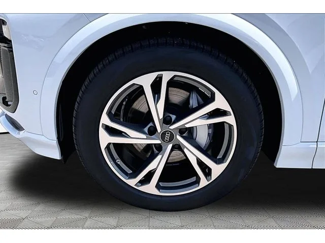Nuevos AUDI Q6 E-TRON à Estados chez autogozo