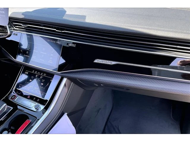 Nuevos AUDI SQ8 à Estados chez autogozo