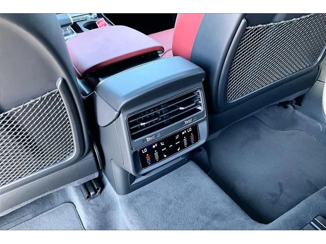 Nuevos AUDI SQ8 à Estados chez autogozo