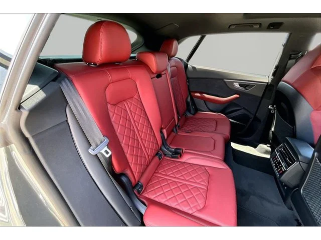 Nuevos AUDI SQ8 à Estados chez autogozo