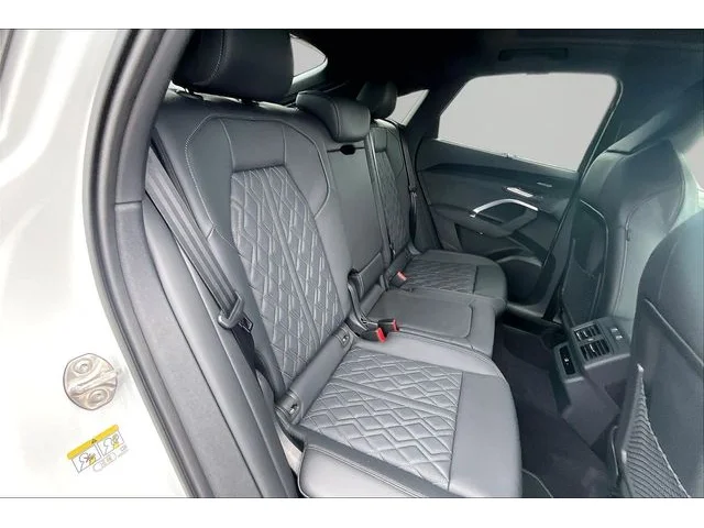 Nuevos AUDI SQ5 SPORTBACK à Estados chez autogozo