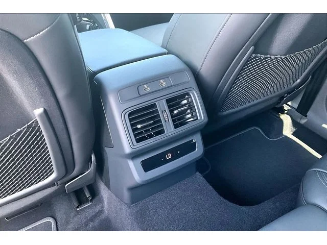 Nuevos AUDI SQ5 SPORTBACK à Estados chez autogozo