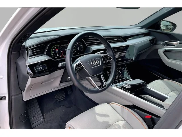 SEMINUEVOS AUDI Q8 Sportback e-tron a Estados en autogozo