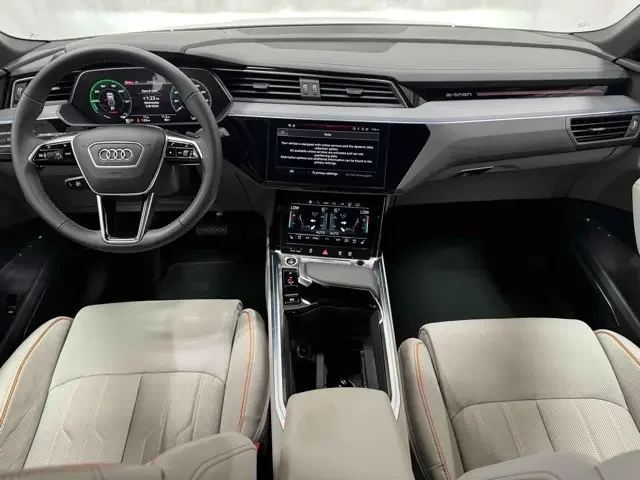 SEMINUEVOS AUDI Q8 Sportback e-tron a Estados en autogozo