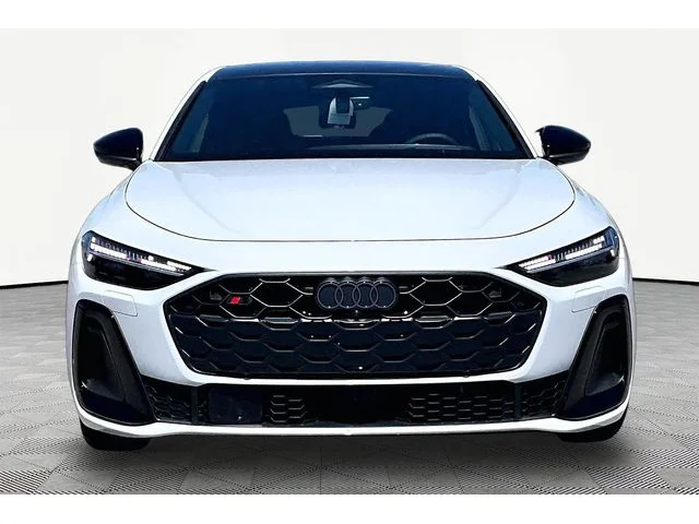 Nuevos AUDI Q5 à Estados chez autogozo