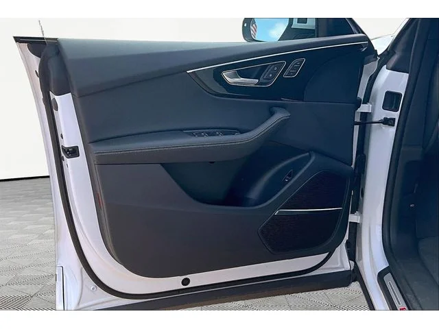 Nuevos AUDI Q8 à Estados chez autogozo