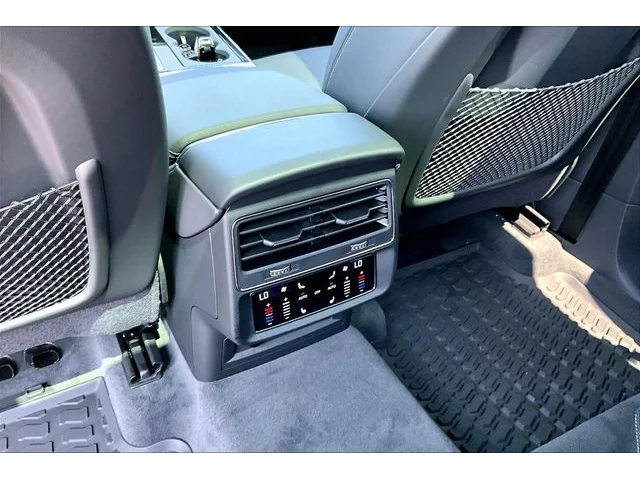 Nuevos AUDI Q8 à Estados chez autogozo