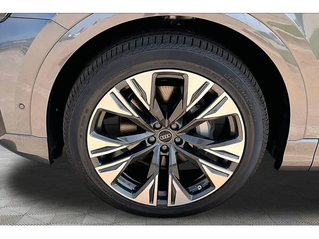Nuevos AUDI Q8 à Estados chez autogozo