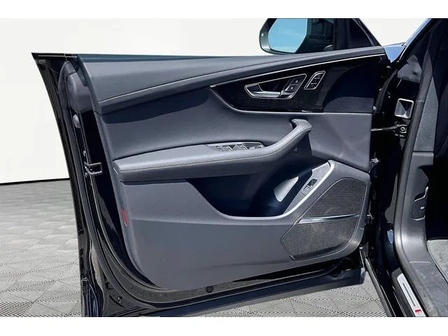 Nuevos AUDI Q8 à Estados chez autogozo