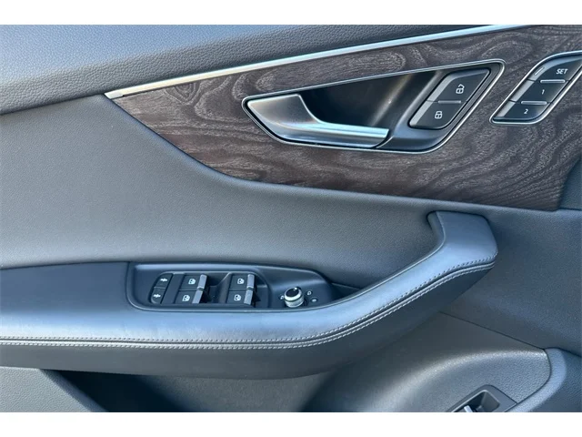 SEMINUEVOS AUDI Q7 at ELK GROVE in Elk Grove Buick GMC