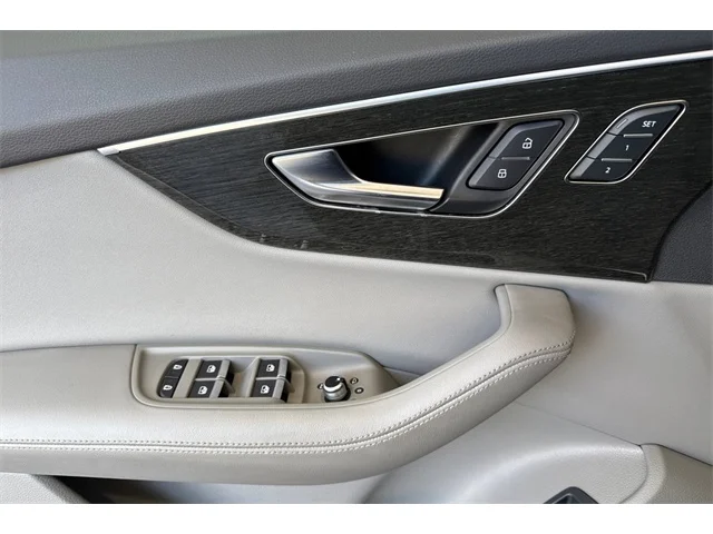 SEMINUEVOS AUDI Q7 at ELK GROVE in Elk Grove Buick GMC