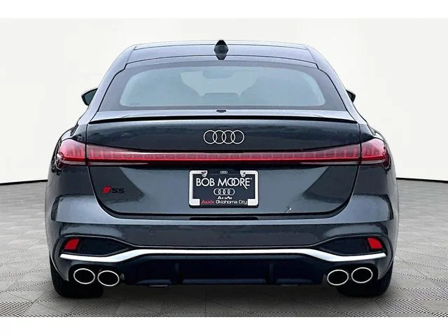 Nuevos AUDI S5 à Estados chez autogozo