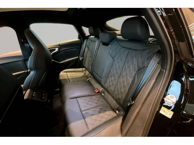 Nuevos AUDI S5 à Estados chez autogozo