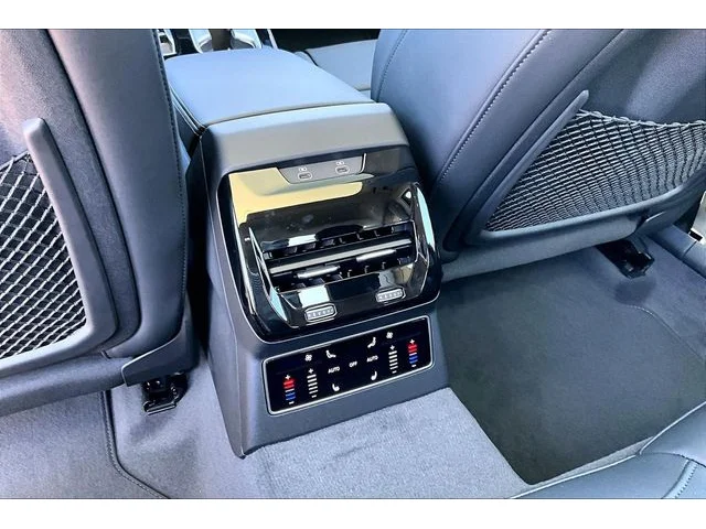 Nuevos AUDI A6 à Estados chez autogozo