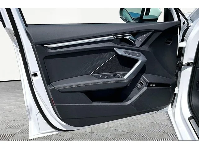 Nuevos AUDI A3 à Estados chez autogozo
