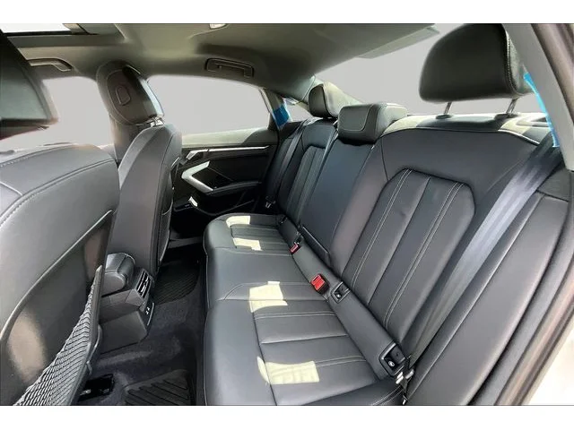 Nuevos AUDI A3 à Estados chez autogozo