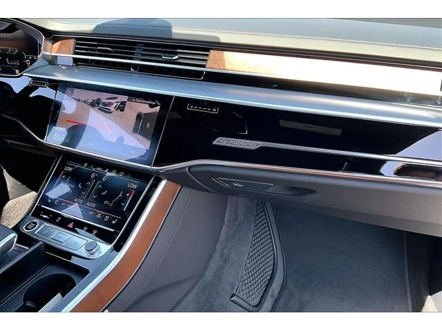 Nuevos AUDI A8 à Estados chez autogozo