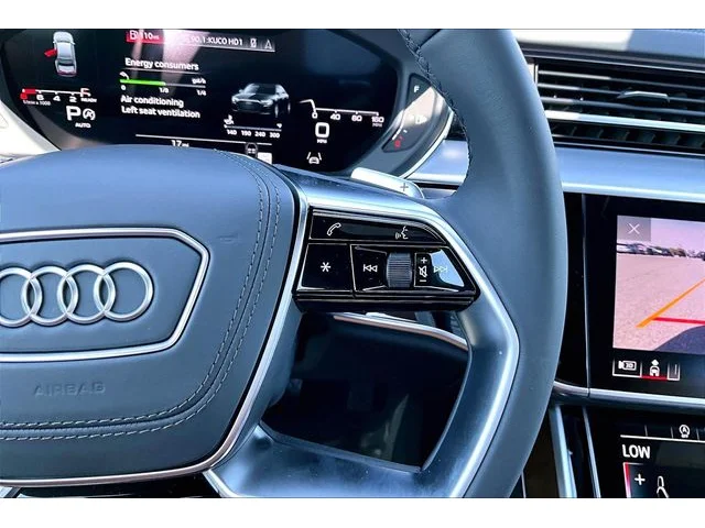 Nuevos AUDI A8 à Estados chez autogozo