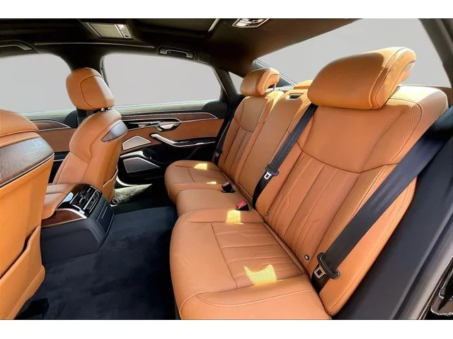 Nuevos AUDI A8 à Estados chez autogozo