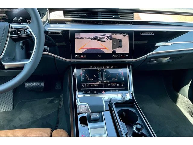Nuevos AUDI A8 à Estados chez autogozo