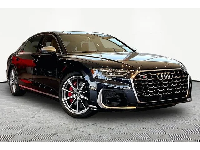 Nuevos AUDI S8 à Estados chez autogozo