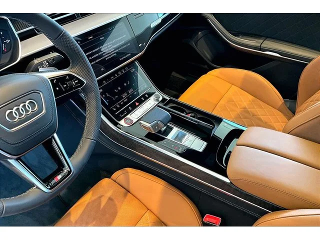 Nuevos AUDI S8 à Estados chez autogozo