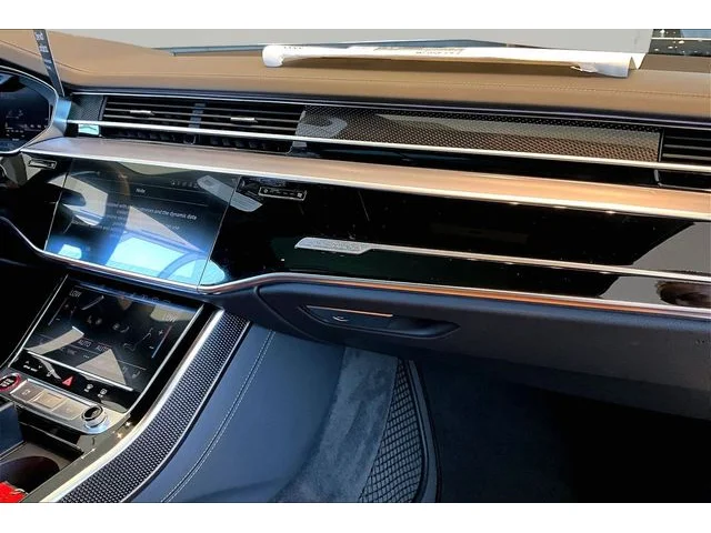Nuevos AUDI S8 à Estados chez autogozo