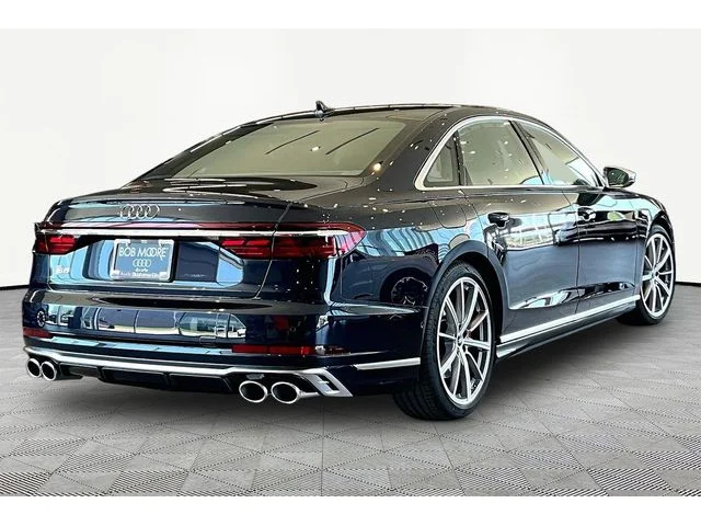 Nuevos AUDI S8 à Estados chez autogozo
