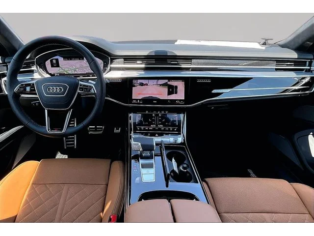 Nuevos AUDI S8 à Estados chez autogozo