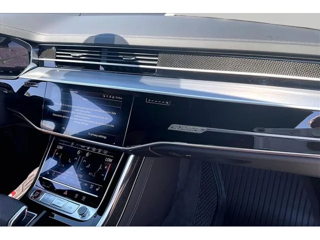 Nuevos AUDI S8 à Estados chez autogozo