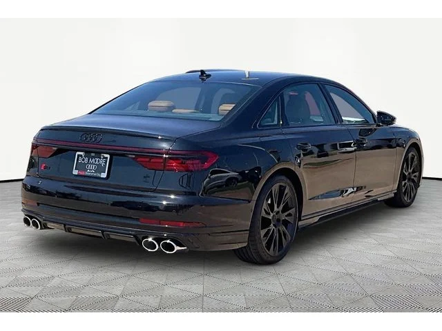 Nuevos AUDI S8 à Estados chez autogozo