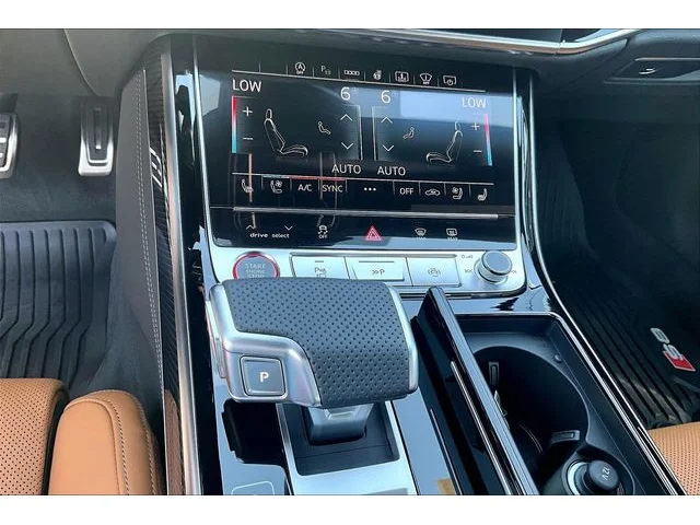 Nuevos AUDI S8 à Estados chez autogozo