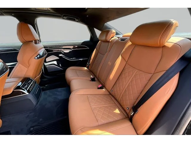 Nuevos AUDI S8 à Estados chez autogozo
