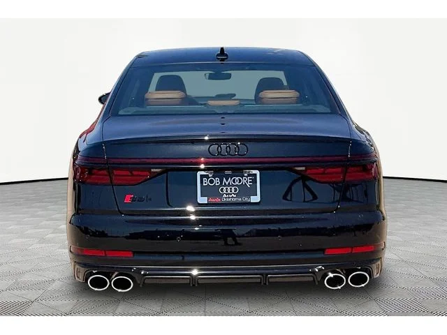 Nuevos AUDI S8 à Estados chez autogozo