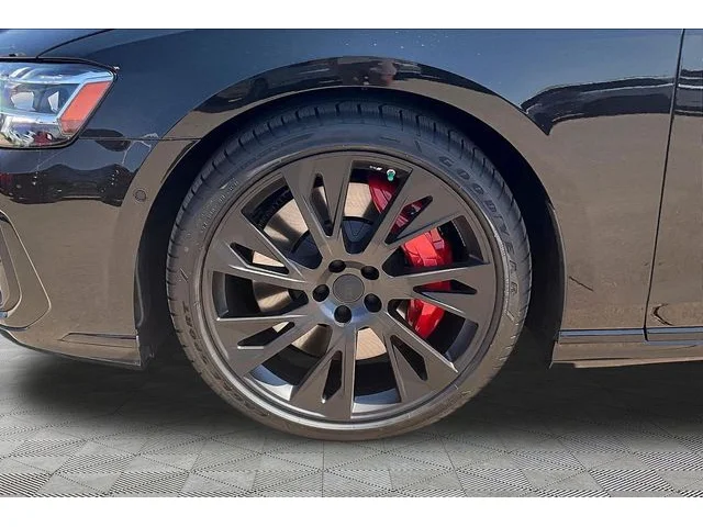Nuevos AUDI S8 à Estados chez autogozo
